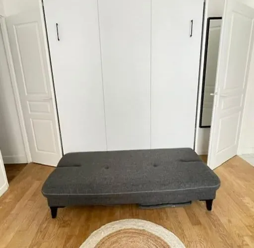 Cozy Modern Paryż